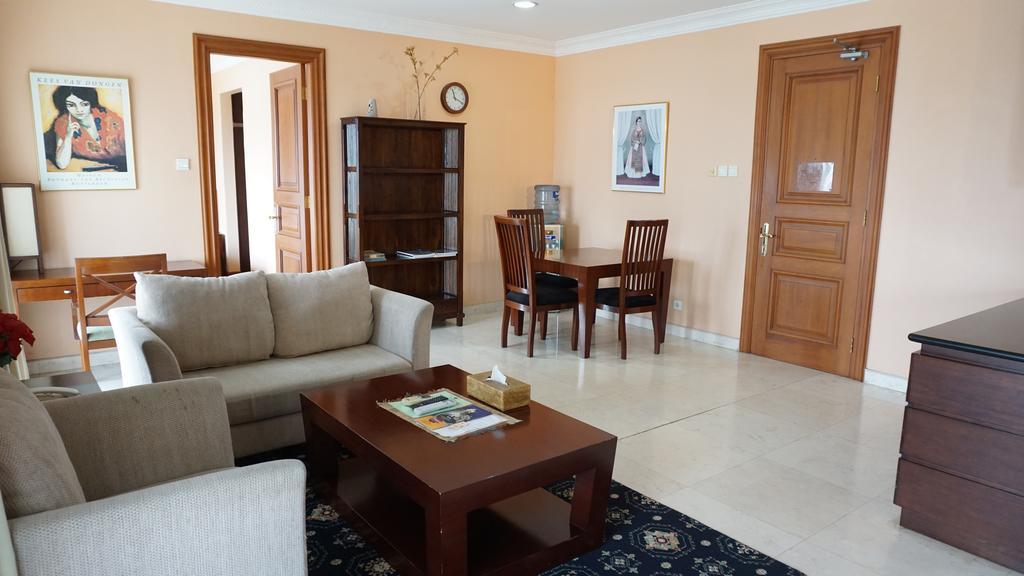 Roosseno Plaza Serviced Apartment Jakarta Buitenkant foto