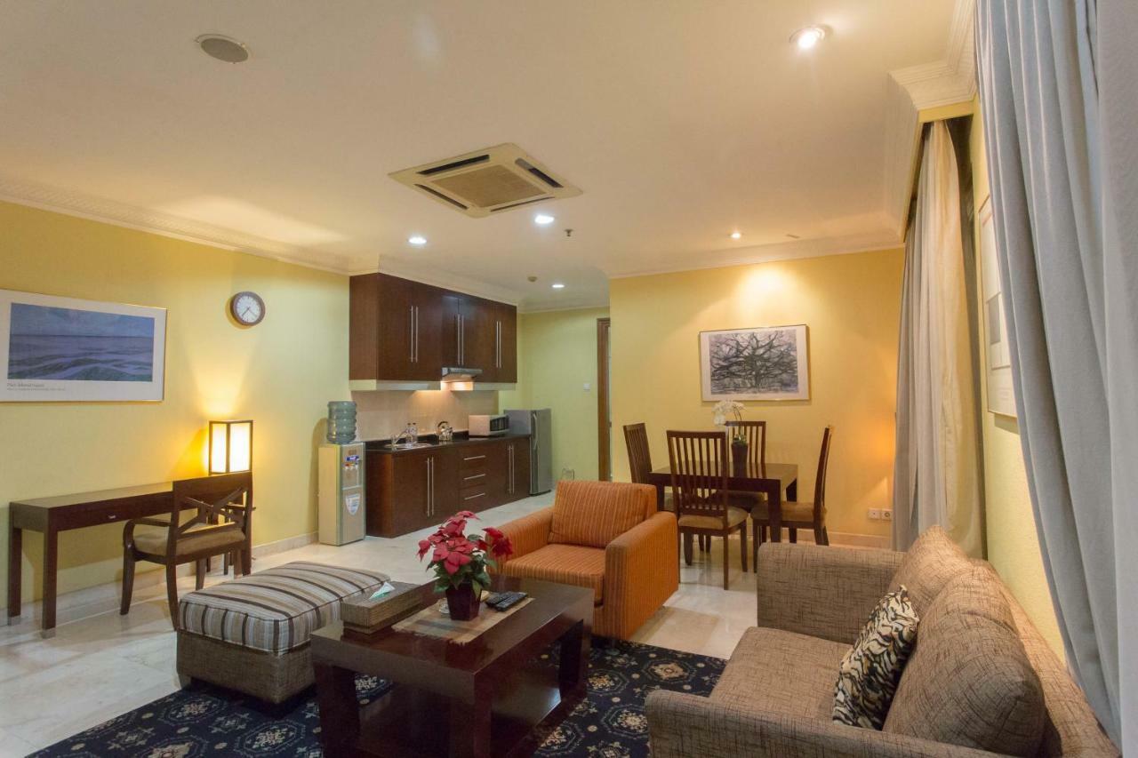 Roosseno Plaza Serviced Apartment Jakarta Buitenkant foto